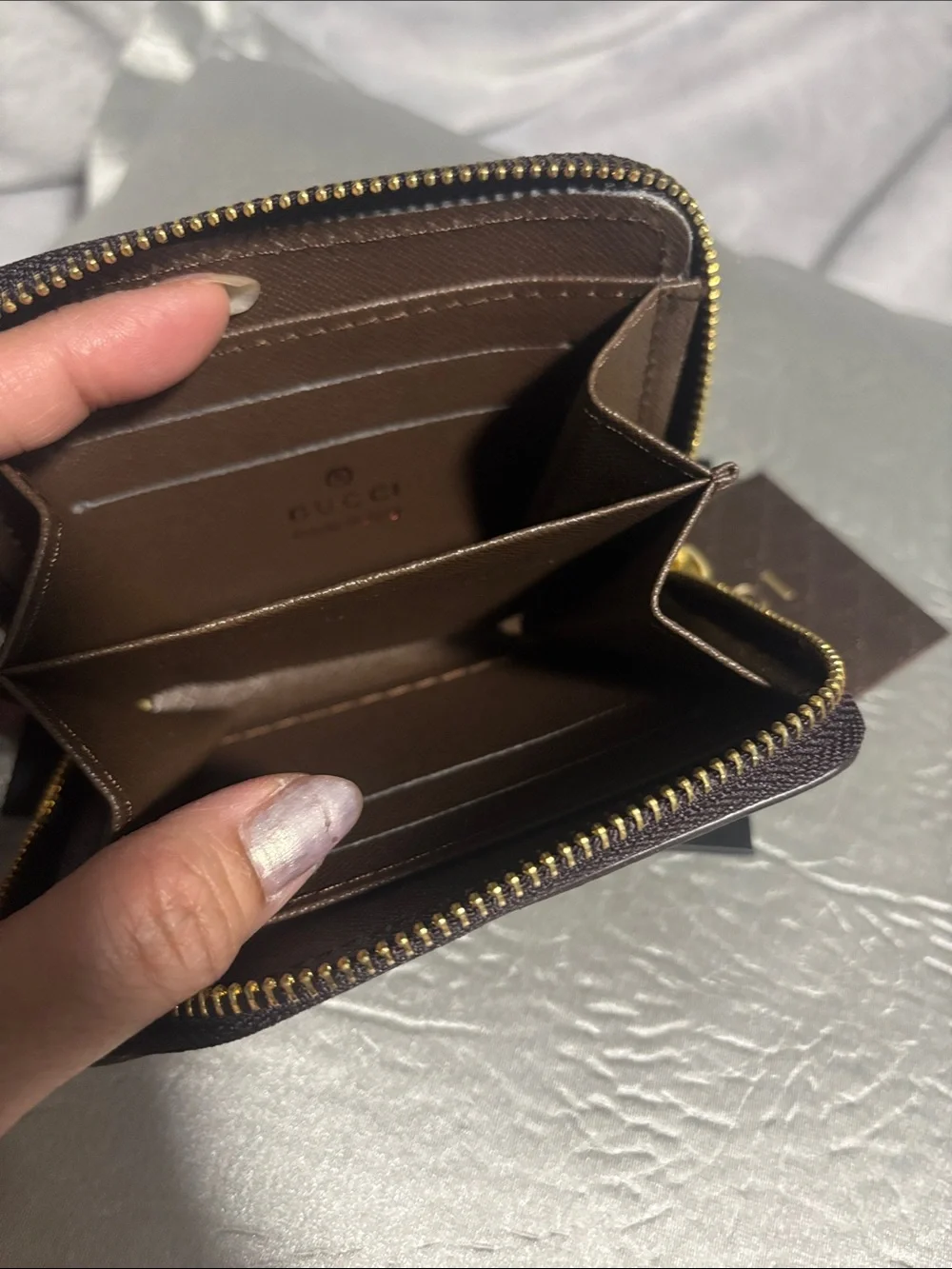 Gucci Brown Beige GG Supreme Zip Card Wallet with Gold Hardware (was a gift) - Picture 6 of 6